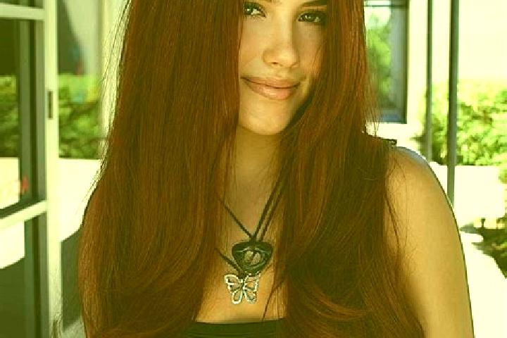 Iris, 20, a auburn dark-eyed caucasian companion based in Vilena. Offering Duos, Massage, Girlfriend Experience. Available for incall and outcall, overnight ...