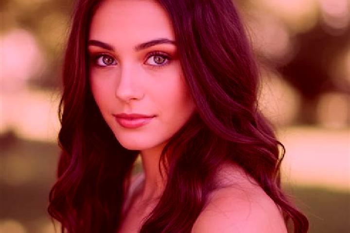 Iris, 20, a brunette hazel-eyed mediterranean companion based in Balingueo. Offering 69, GFE, Party Girl. Available for incall and outcall, overnight booking...