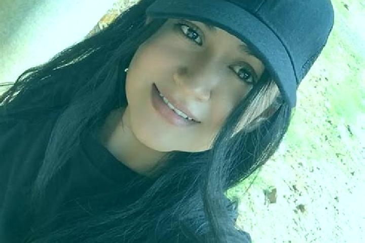 Iris, 20 — Escort in Arteaga, Mexico