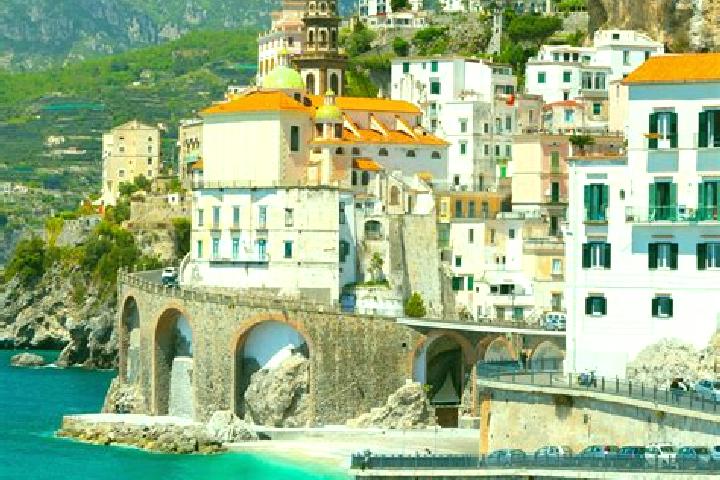 Iris, 20 — Escort in Grossa, Italy