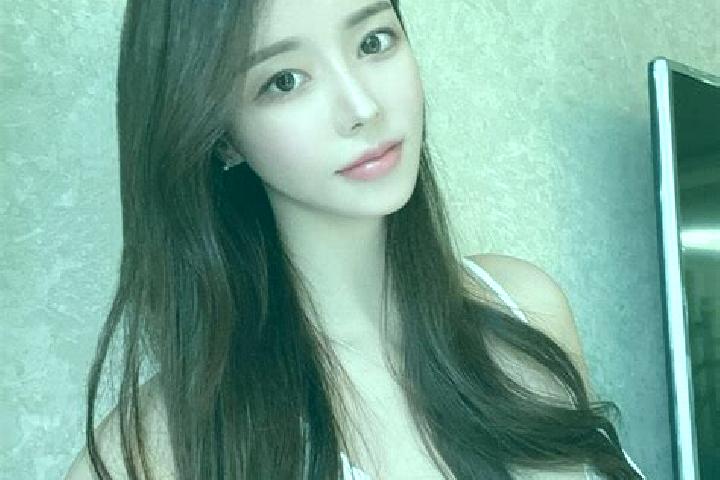 Iris, 20 — Escort in Ningyang, China