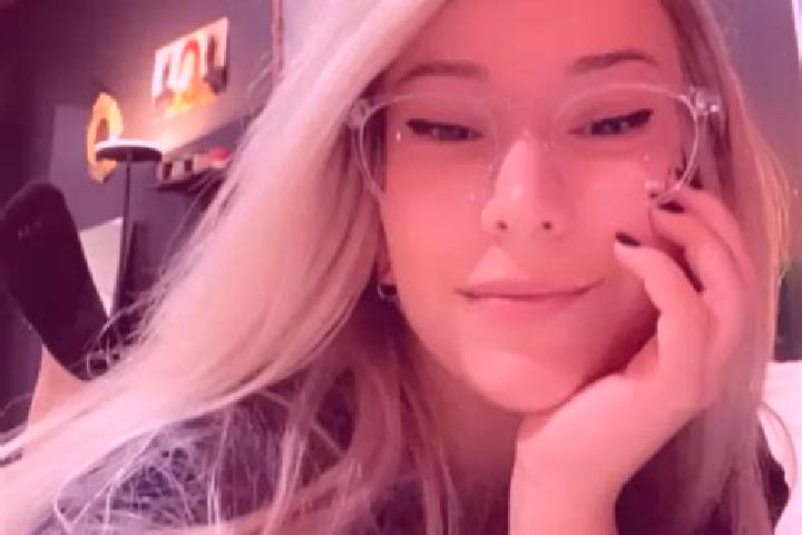 Iris, 21, a blonde brown-eyed caribbean companion based in Frasinet. Offering A-Level, Domination, Roleplay, CIM, Travel Companion. Available for incall and ...