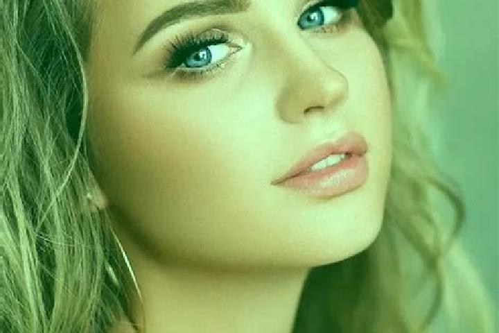 Iris, 21, a dark blonde blue-eyed middle eastern companion based in Sar-e Pul. Offering Overnight, Deep French Kissing, GFE, Erotic Massage. Available for in...
