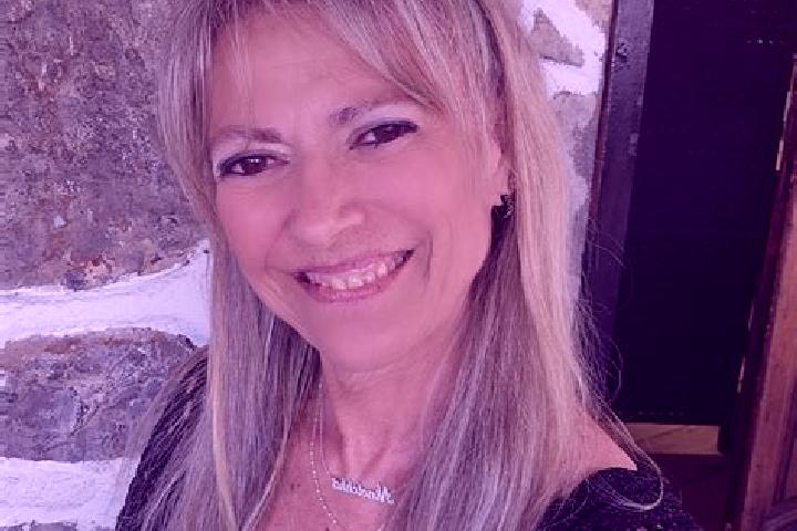 Iris, 21 — Escort in Abanto, Spain