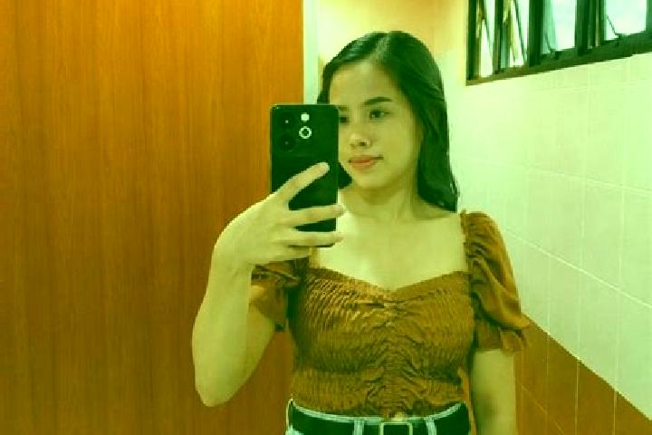 Iris, 21 — Escort in Dimayon, Philippines