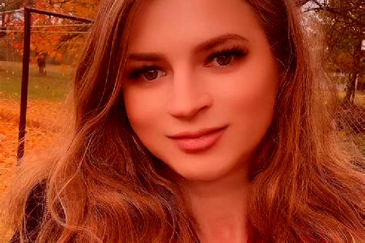 Iris, 21 — Escort in Gowarczow, Poland