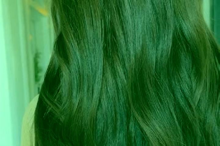 Iris, 22, a red brown-eyed european companion based in Barnes Hill. Offering Striptease, 69, GFE, Fetish. Available for incall and outcall, day and evening d...
