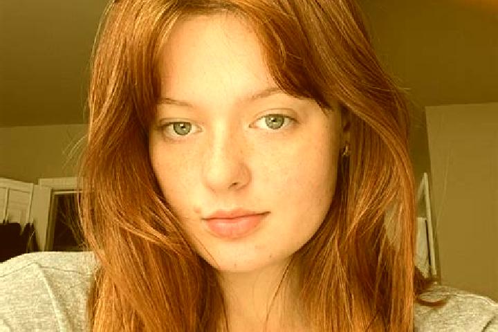Iris, 22, a red grey-eyed latina companion based in Blimbing. Offering Deep French Kissing, CIM, Erotic Massage, A-Level. Available for incall and outcall, d...