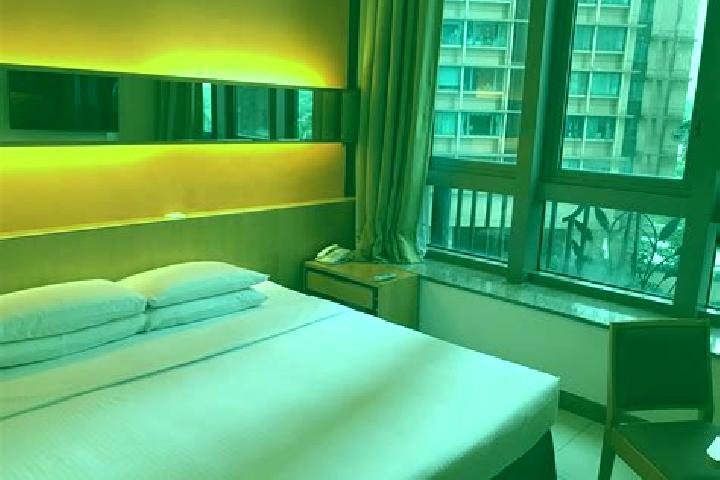 Iris, 22 — Escort in Bedford Garden, Hong Kong