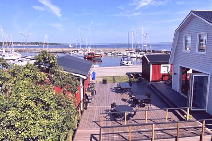Iris, 22 — Escort in Hoervik, Sweden