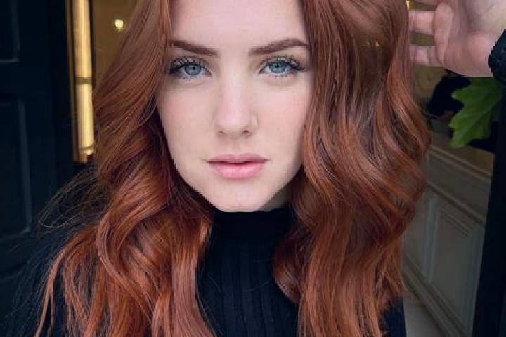 Iris, 23, a auburn blue-eyed caucasian companion based in Puerto Williams. Offering 69, CIM, BDSM, OWO, Party Girl. Available for incall and outcall, day and...