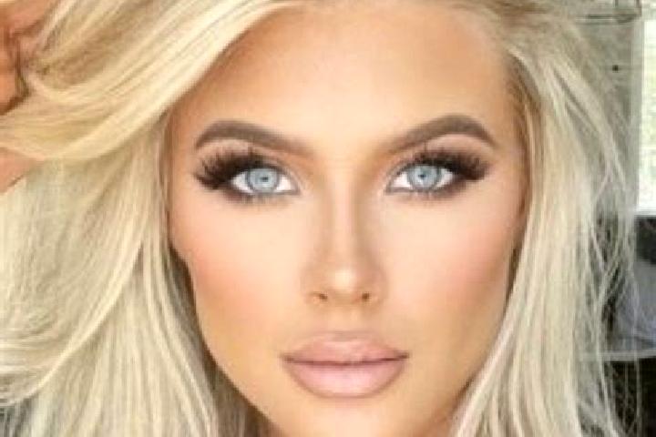 Iris, 23, a platinum blonde green-eyed middle eastern companion based in Bahon. Offering A-Level, Massage, Roleplay. Available for incall and outcall, overni...