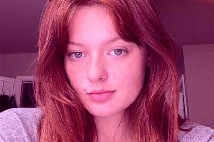 Iris, 23, a red brown-eyed latina companion based in Kran. Offering Couples, Girlfriend Experience, Deep French Kissing, OWO. Available for incall and outcal...