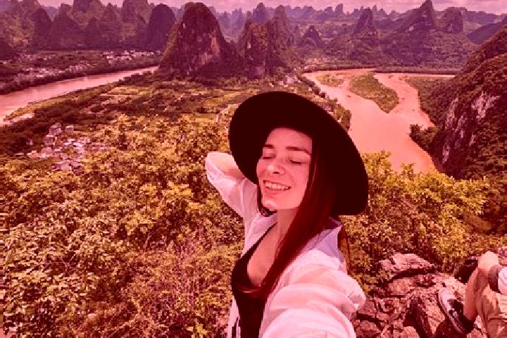 Iris, 23 — Escort in Lingui, China