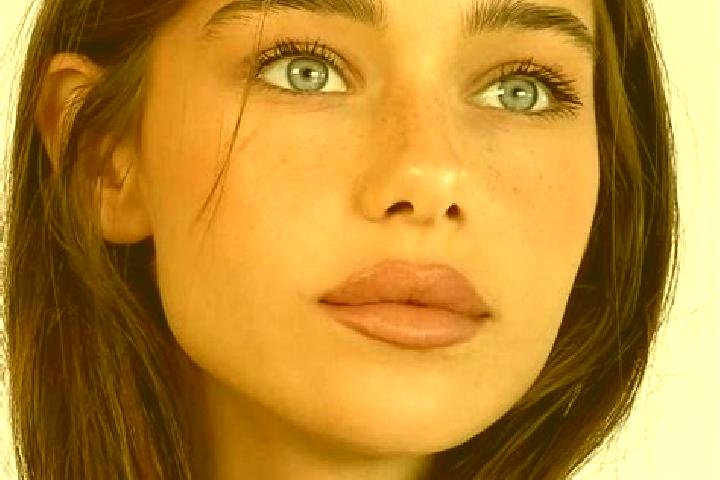 Iris, 24, a brunette brown-eyed mixed companion based in Maraba. Offering OWO, Prostate Massage, Deep French Kissing, CIM, Domination. Available for incall a...