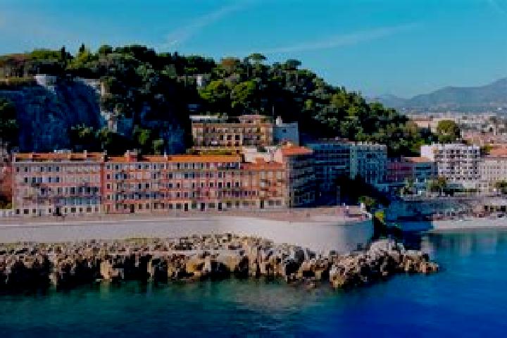 Iris, 24 — Escort in Bazouges-la-Perouse, France