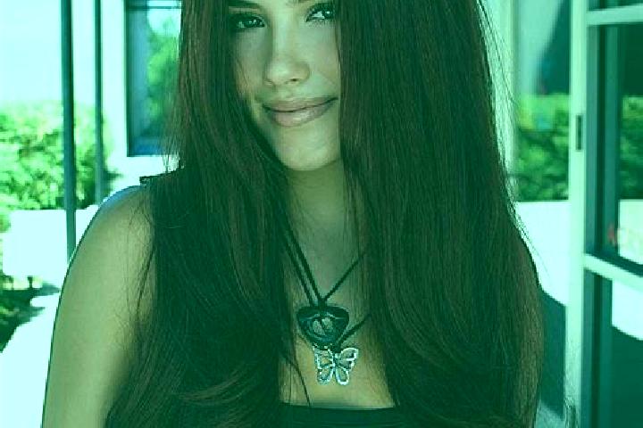 Iris, 25, a auburn dark-eyed european companion based in Tisa-Silvestri. Offering CIM, Party Girl, GFE. Available for incall and outcall, overnight bookings ...