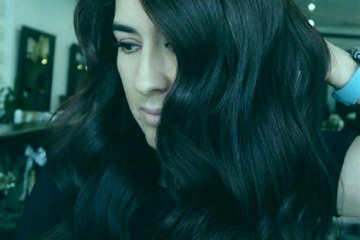 Iris, 25, a auburn dark-eyed latina companion based in Erli. Offering BDSM, Party Girl, Fetish. Available for incall and outcall, day and evening dates.