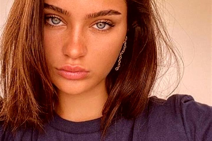 Iris, 25, a brunette blue-eyed indian companion based in Unterkohlstaetten. Offering BDSM, Party Girl, CIM, Deep French Kissing, Dinner Date. Available for i...