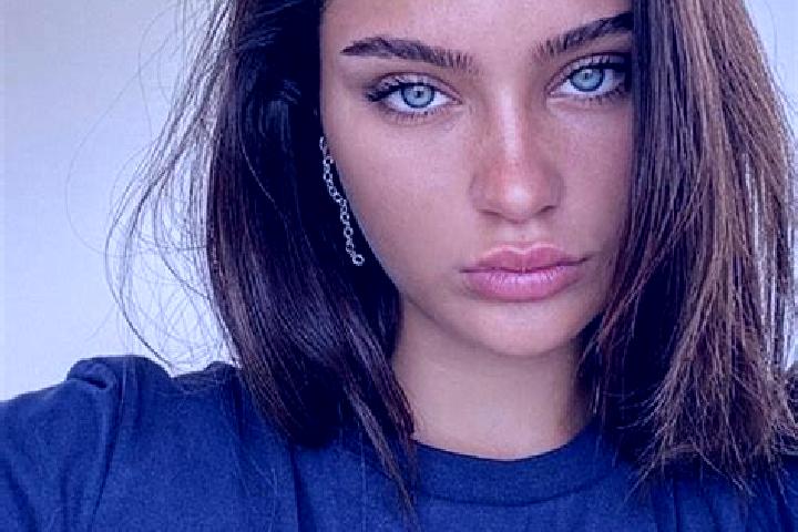 Iris, 25, a brunette blue-eyed slavic companion based in Archdale. Offering Couples, Party Girl, Striptease. Available for incall and outcall, day and evenin...