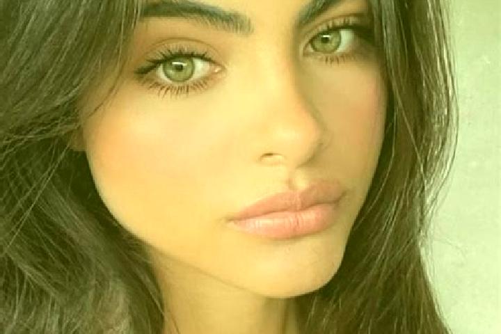 Iris, 25, a red green-eyed indian companion based in San Juan Tepecoculco. Offering Duos, Massage, Party Girl. Available for incall and outcall, overnight bo...