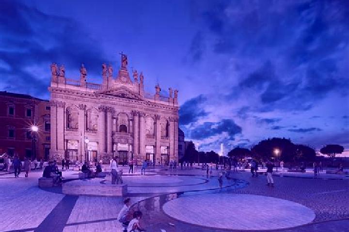 Iris, 25 — Escort in Basilicanova, Italy