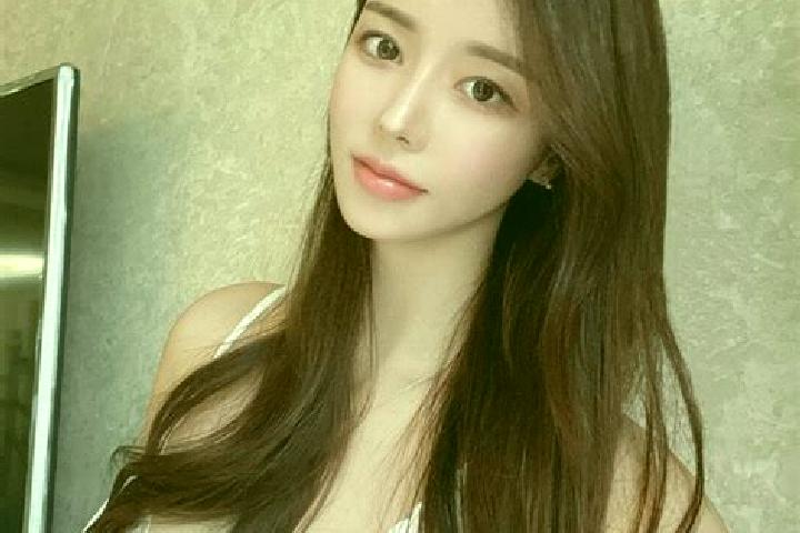 Iris, 25 — Escort in Kongtian, China