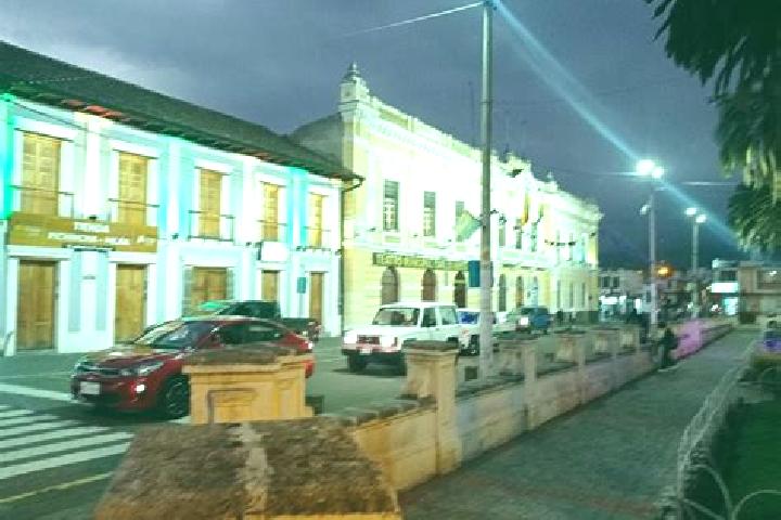 Iris, 25 — Escort in Machachi, Ecuador