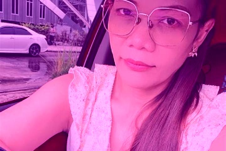 Iris, 25 — Escort in Muentschemier, Switzerland
