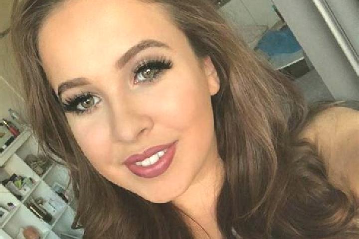Iris, 26, a blonde brown-eyed mixed companion based in Frunzeni. Offering Fetish, Overnight, A-Level, Party Girl. Available for incall and outcall, day and e...