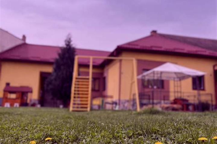 Iris, 26 — Escort in Magherus, Romania