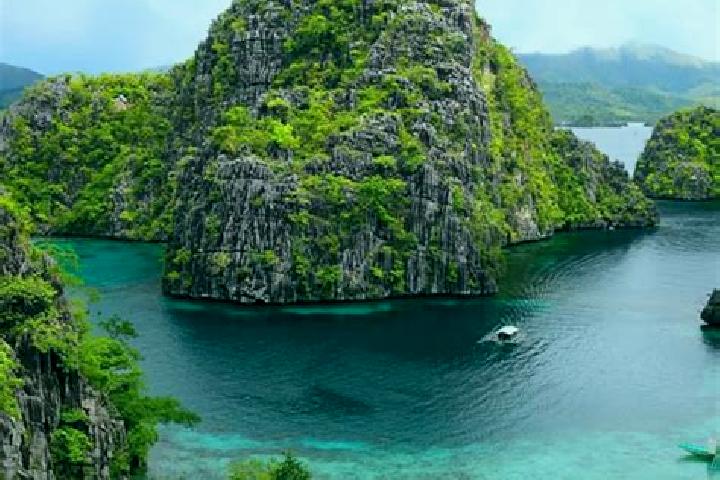 Iris, 26 — Escort in Tipo-Tipo, Philippines
