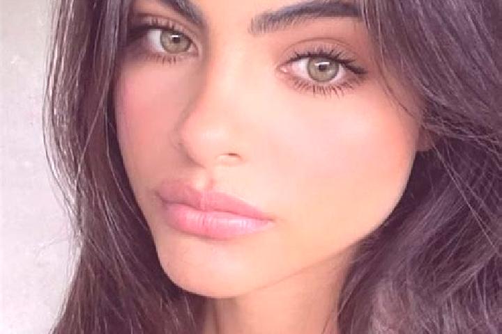 Iris, 27, a red hazel-eyed caucasian companion based in Gemeinde Friedland. Offering Girlfriend Experience, GFE, Dinner Date. Available for incall and outcal...