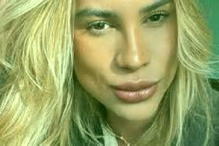 Iris, 27 — Escort in Presidente Dutra, Brazil