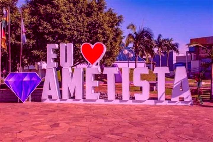 Iris, 28 — Escort in Ametista do Sul, Brazil