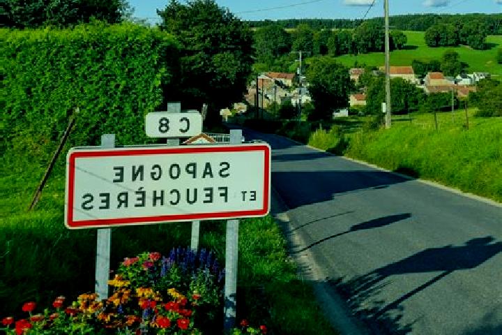 Iris, 28 — Escort in Sapogne-et-Feucheres, France