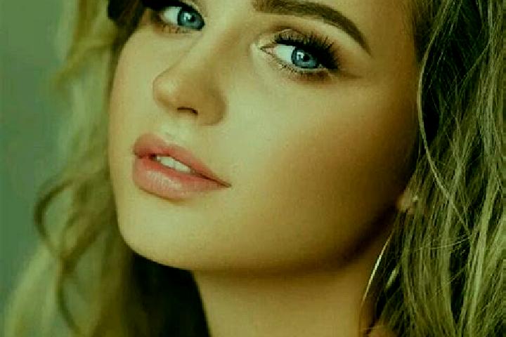 Iris, 29, a dark blonde blue-eyed indian companion based in South Tucson. Offering Travel Companion, Deep French Kissing, 69, Dinner Date, Girlfriend Experie...