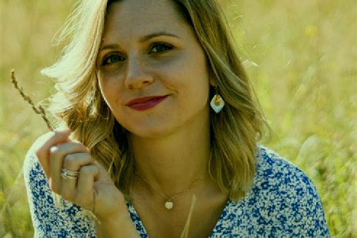 Iris, 29 — Escort in Arzano, France