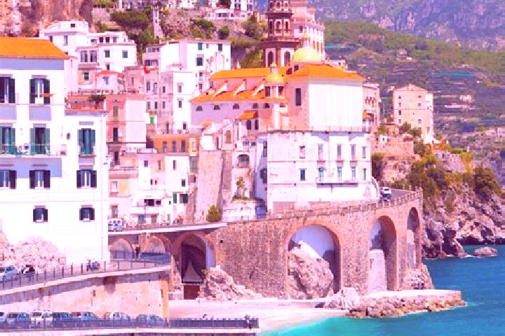 Iris, 29 — Escort in Campanarello, Italy
