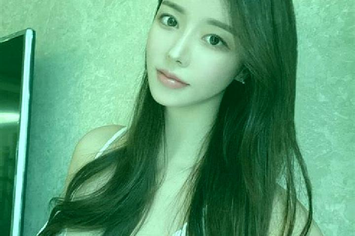 Iris, 29 — Escort in Qishuyan, China