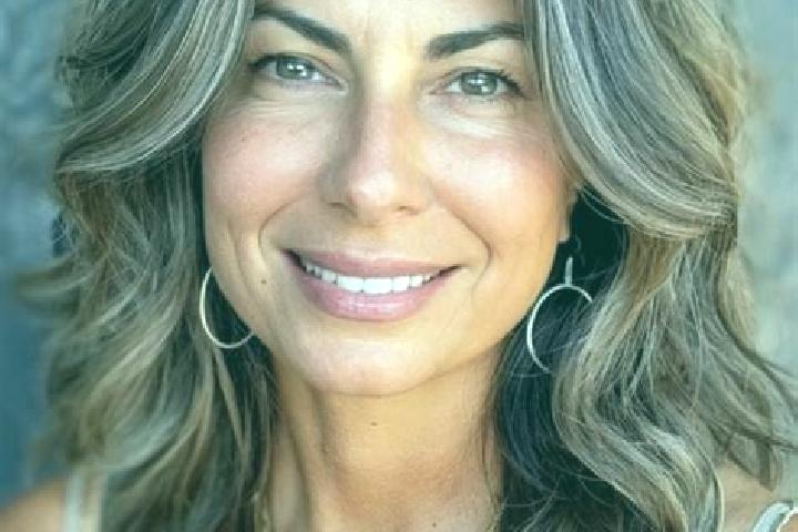 Iris, 30, a brunette grey-eyed middle eastern companion based in Yarabamba. Offering Erotic Massage, Prostate Massage, Travel Companion. Available for incall...