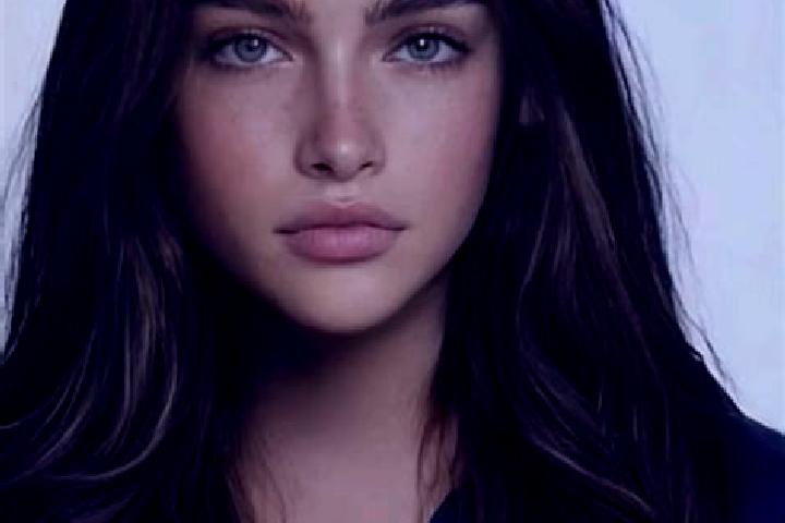 Iris, 31, a brunette dark-eyed caucasian companion based in Cherbourg. Offering Duos, Travel Companion, Deep French Kissing, A-Level, CIM. Available for inca...