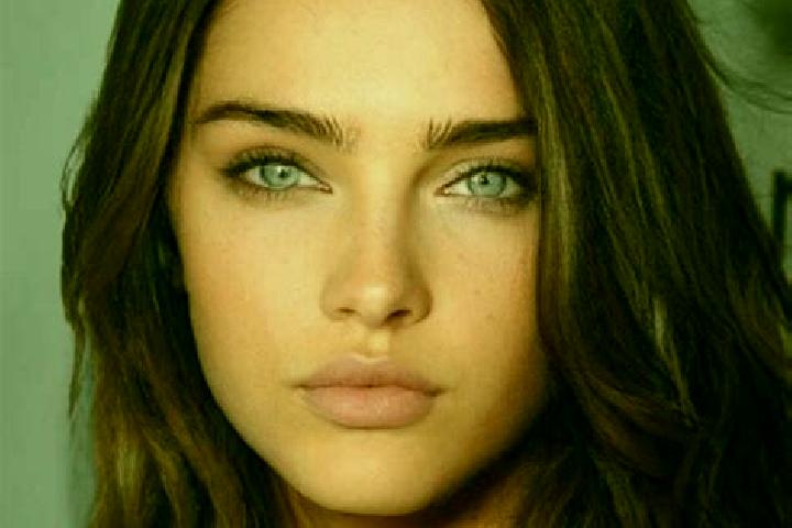 Iris, 31, a brunette grey-eyed mediterranean companion based in Monkey Bay. Offering 69, OWO, A-Level. Available for incall and outcall, overnight bookings a...