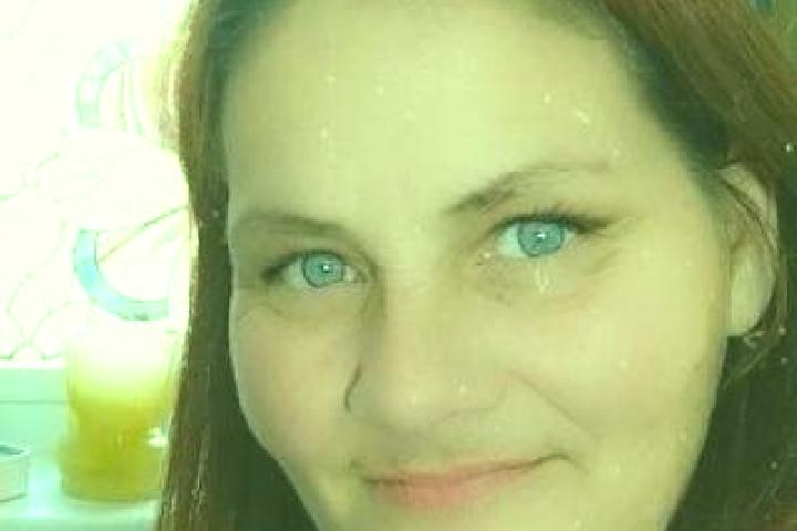 Iris, 31, a red brown-eyed slavic companion based in Elk City. Offering Fetish, Girlfriend Experience, Overnight. Available for incall and outcall, day and e...