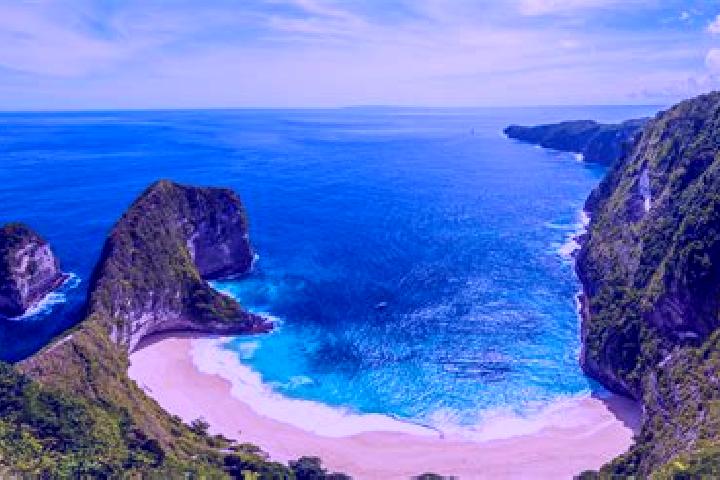 Iris, 31 — Escort in Sarongan, Indonesia