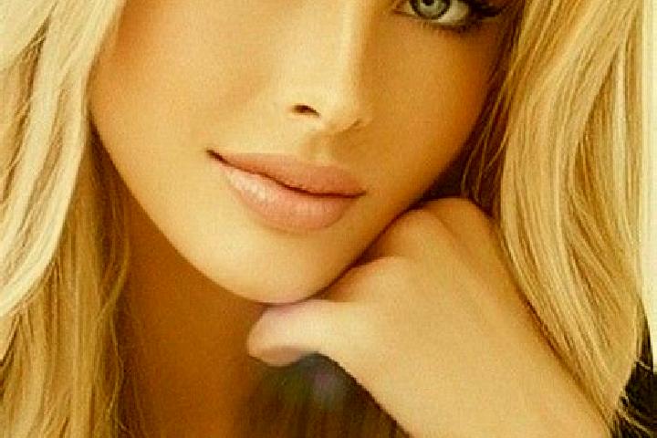Iris, 32, a dark blonde blue-eyed caucasian companion based in Porto Vitoria. Offering GFE, Erotic Massage, 69. Available for incall and outcall, overnight b...