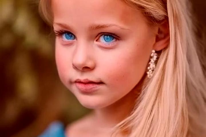 Iris, 33, a blonde blue-eyed caribbean companion based in Oasis. Offering Couples, Fetish, Travel Companion. Available for incall and outcall, day and evenin...