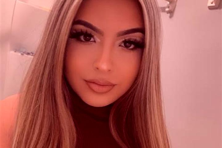 Iris, 33, a red blue-eyed mixed companion based in Joao Teves. Offering Domination, Striptease, Duos, GFE, Tantra. Available for incall and outcall, day and ...