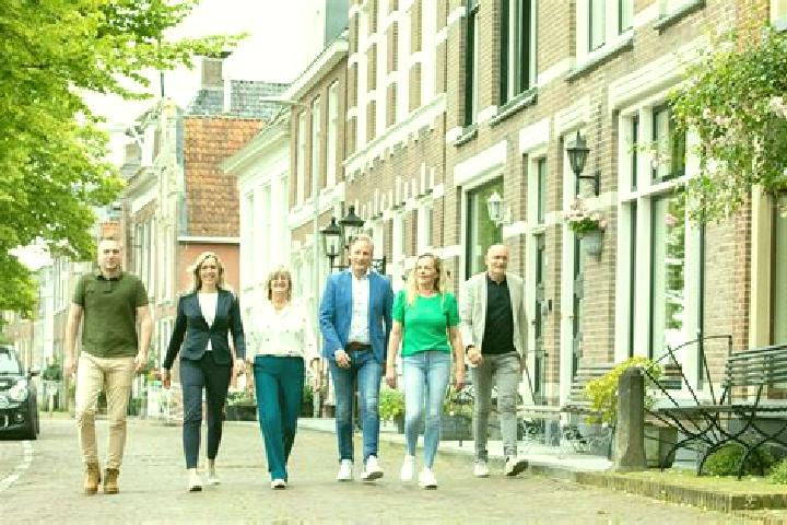 Iris, 33 — Escort in Zuiderburen, Netherlands