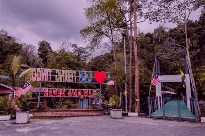 Iris, 35 — Escort in Kampung Ayer Puteh, Malaysia